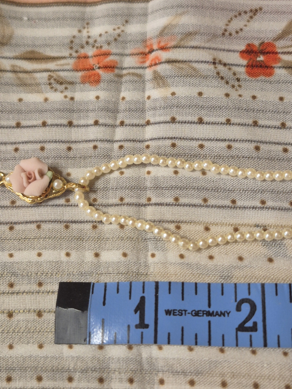 1928 Gold-Tone Pearl Necklace with Pink Rose and Pearl Drop - Picture 6 of 7